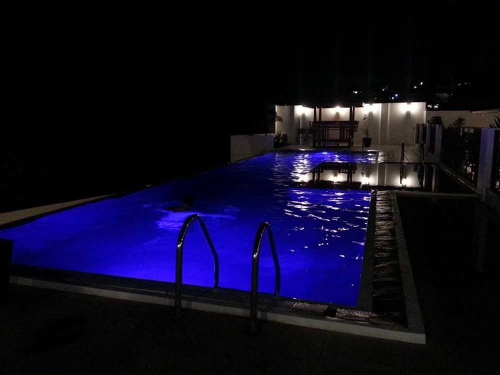 Vista Real Hotel Tagaytay City Exteriör bild
