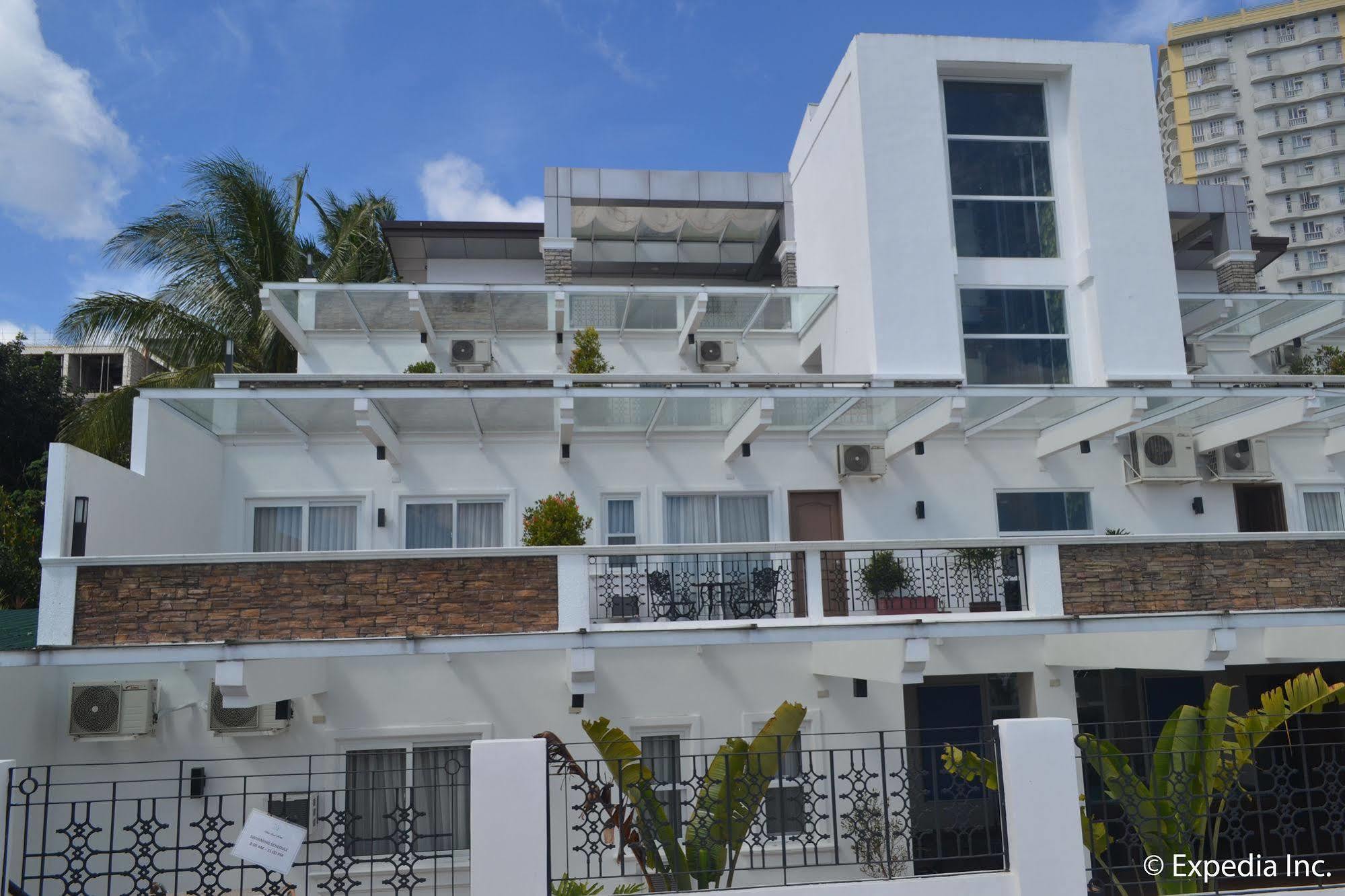 Vista Real Hotel Tagaytay City Exteriör bild